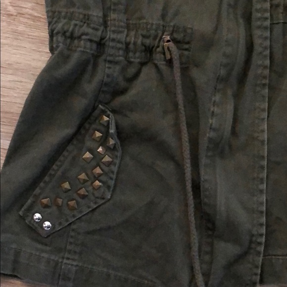 Army green vest - Picture 4 of 4